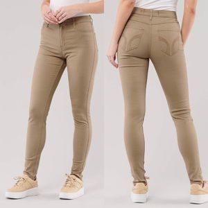 Hollister High Rise Super Skinny Khaki 🤎
